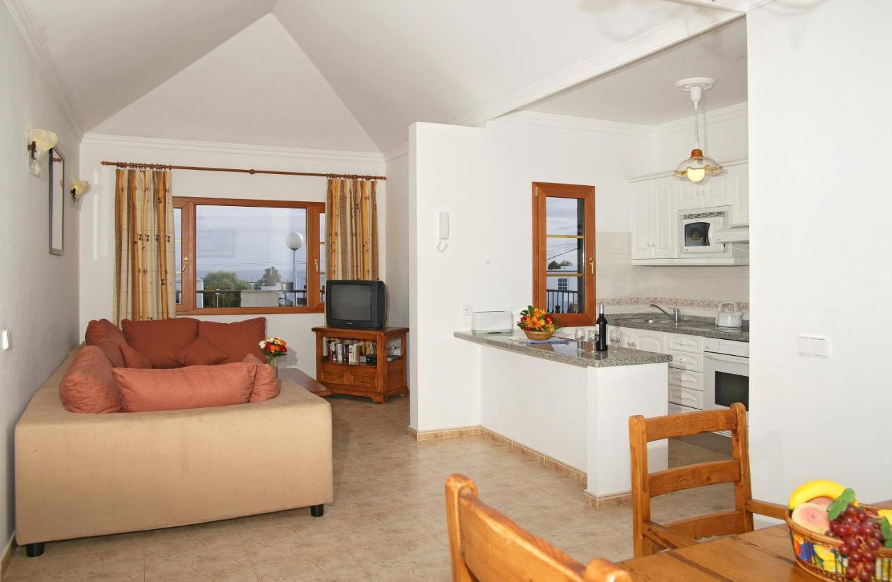 4 Bedroom Villa Saturn With Private Heated Pool Puerto del Carmen (Lanzarote) Exterior foto